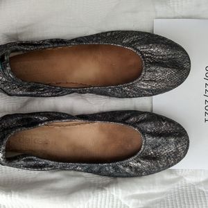 Size 11 GUC Drago Tieks